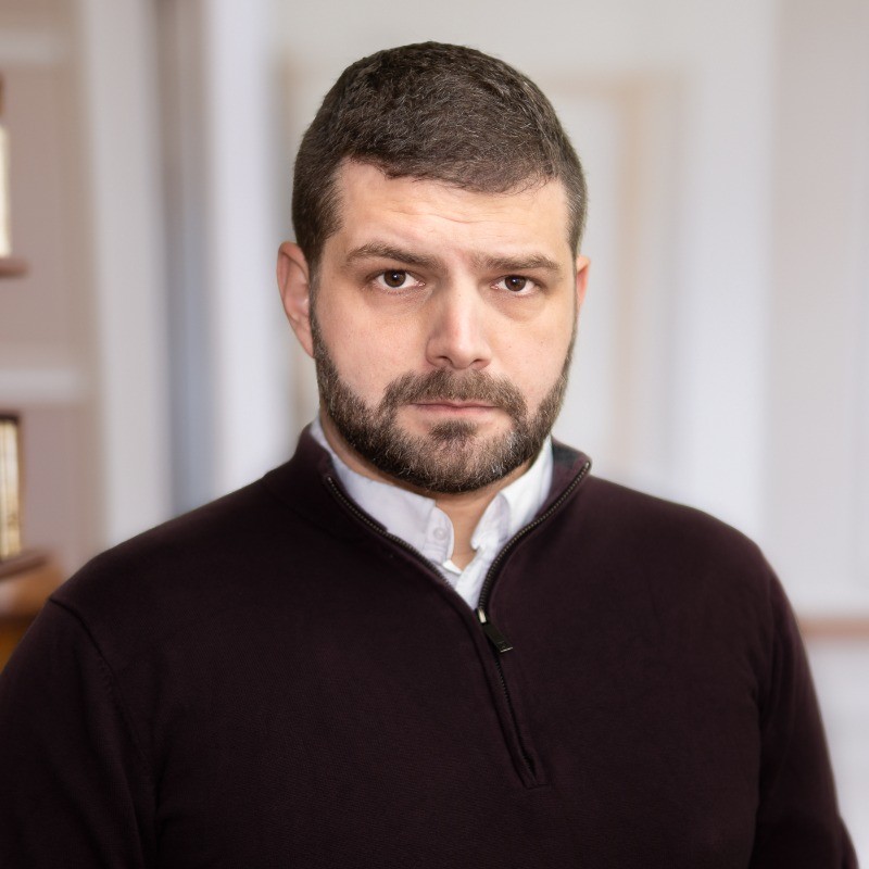 Ratomir Jovanovic — Product Strategy at Decot